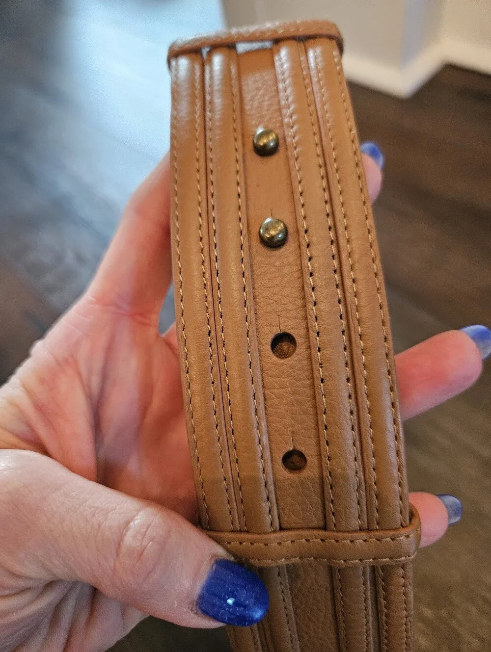 BCBGMAXAZRIA Genuine Leather Wide Waist Belt Tan Gold Turn Lock Size S